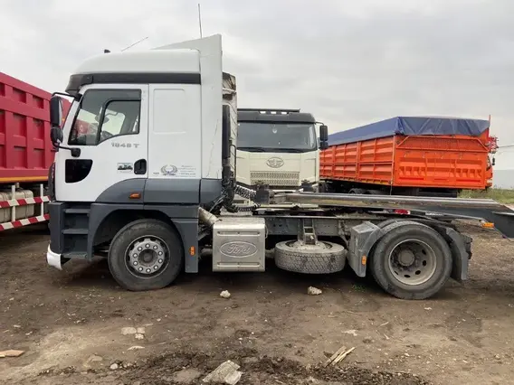 Седельный тягач Ford Cargo 2019 года б/у фото 5