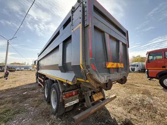 Самосвал Sinotruk Sitrak c7h 2022 года б/у фото 4