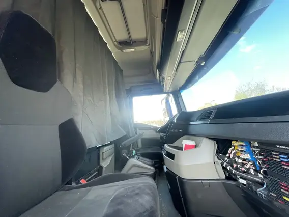 Седельный тягач MAN TGX 2022 года б/у фото 13