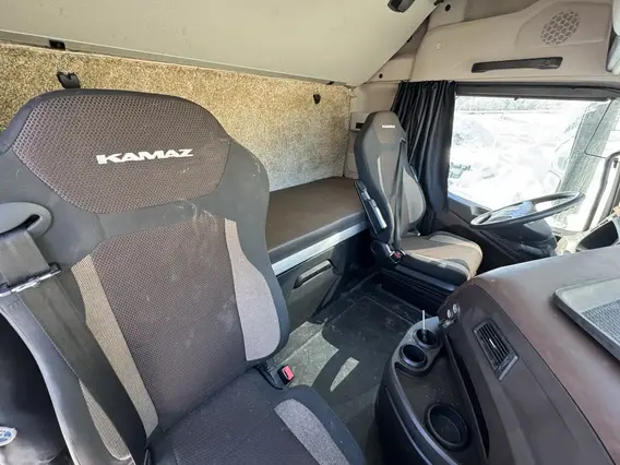 Седельный тягач Камаз 54901 2023 года б/у фото 10
