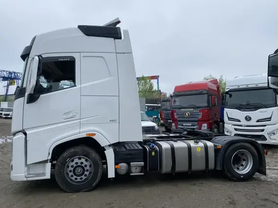 Седельный тягач Shacman SX4188YV381 2023 года б/у фото 2