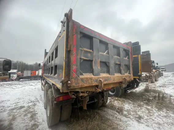 Самосвал Howo HW76 2023 года б/у фото 8