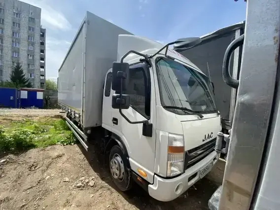 Тентованный грузовик JAC N90LS 2023 года б/у