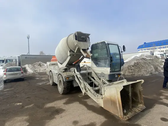 Бетоносмеситель BUILDER CM4.0 2024 года б/у фото 2