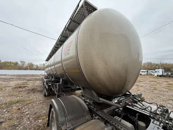 Полуприцеп-цистерна FOXTANK 877722 2022 года б/у