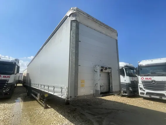 Тентованный полуприцеп Schmitz SCB S3T 2018 года б/у фото 2