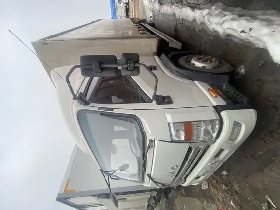 Тентованный грузовик JAC N120 2021 года б/у фото 2