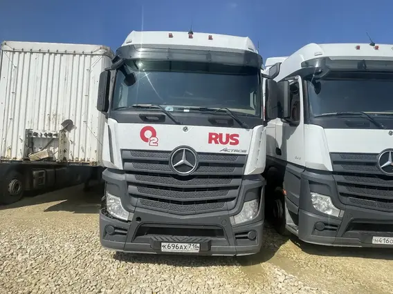 Седельный тягач Mercedes-Benz Actros 2020 года б/у фото 2
