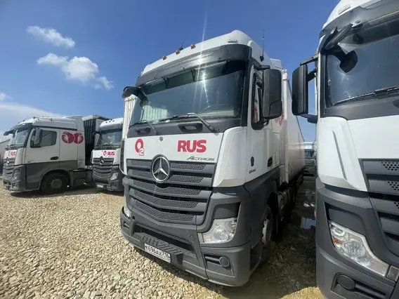 Седельный тягач Mercedes-Benz Actros 2020 года б/у фото 3