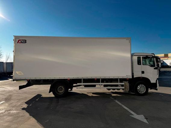 Изотермический фургон Howo t5g 2024 года новый фото 6