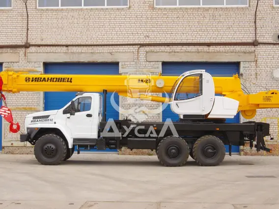 Автокран Урал Next  5557  б/у