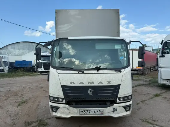 Тентованный грузовик Камаз 43082 2023 года б/у фото 2
