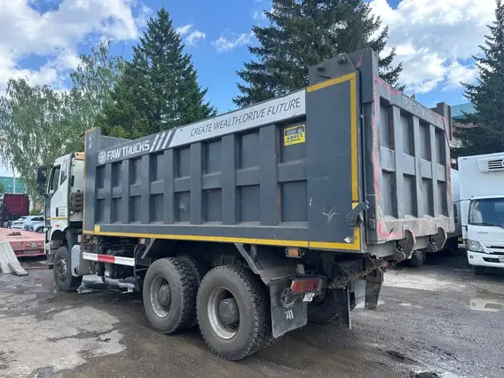 Самосвал FAW J6 2023 года б/у фото 4