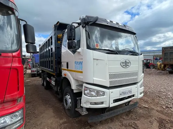 Самосвал FAW J6 2021 года б/у