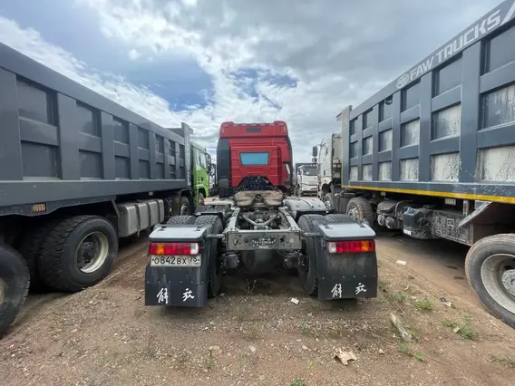 Седельный тягач FAW J7 LNG 2022 года б/у фото 6