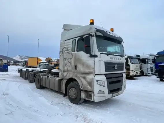 Седельный тягач SITRAK c7h 2023 года б/у