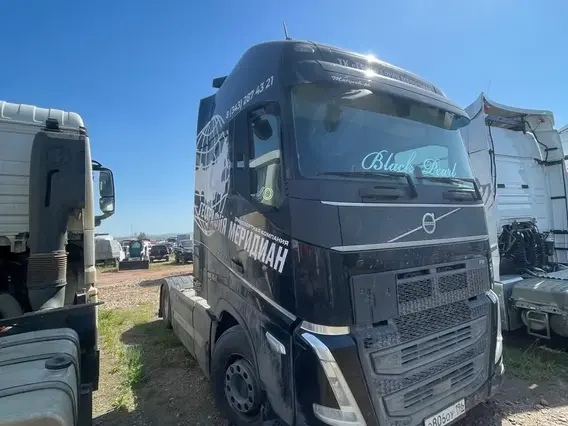 Седельный тягач Volvo FH 2022 года б/у фото 4