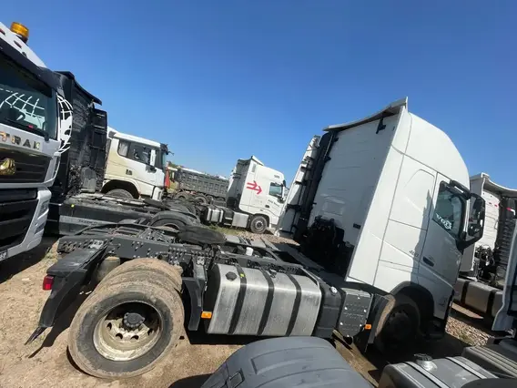 Седельный тягач Volvo FH 2021 года б/у фото 9