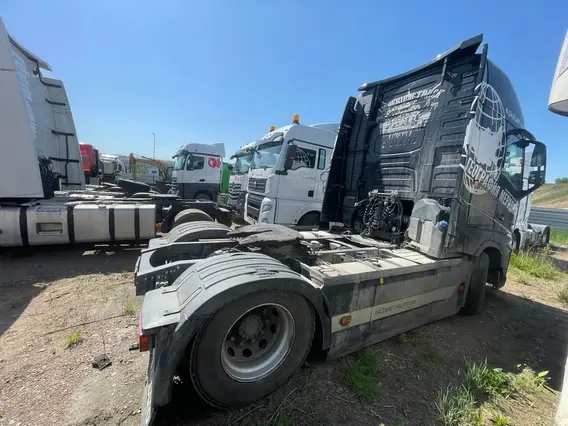 Седельный тягач Volvo FH 2022 года б/у фото 9