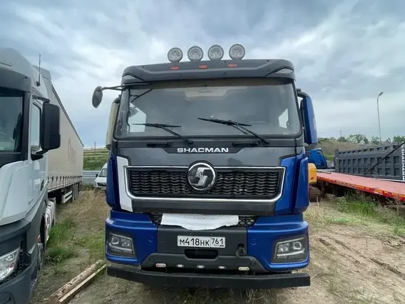Сортиментовоз с КМУ Shacman SX32586T384C 2023 года б/у фото 3