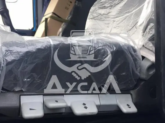 Тягач Урал 6370  б/у