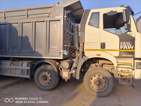 Самосвал FAW J6P 2023 года б/у фото 2