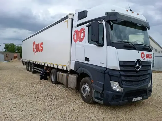 Седельный тягач Mercedes-Benz Actros 2021 года б/у фото 5