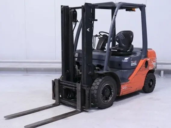 Вилочный погрузчик Toyota 62-8FDF25  б/у