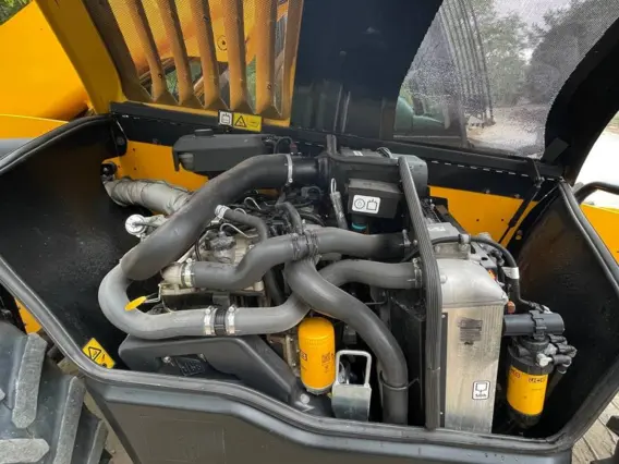 Телескопический погрузчик JCB LOADALL 531-70 2018 года б/у фото 4