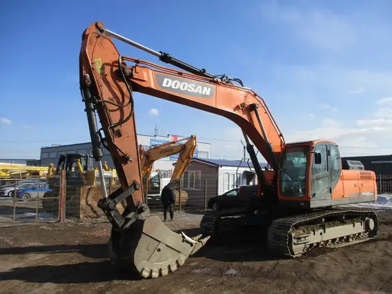 Экскаватор DEVELON DX300LCA 2021 года б/у