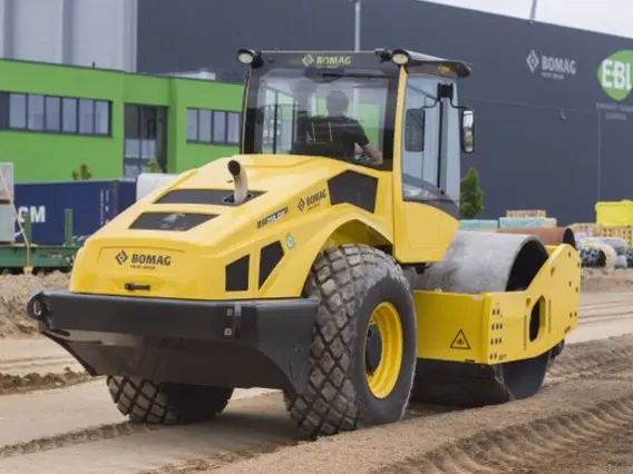 Дорожный каток Bomag BW  б/у фото 3