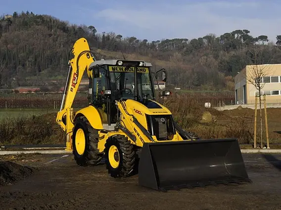 Экскаватор-погрузчик New Holland B100B 2020 года б/у