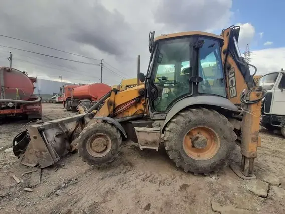 Экскаватор-погрузчик JCB 3CX б/у