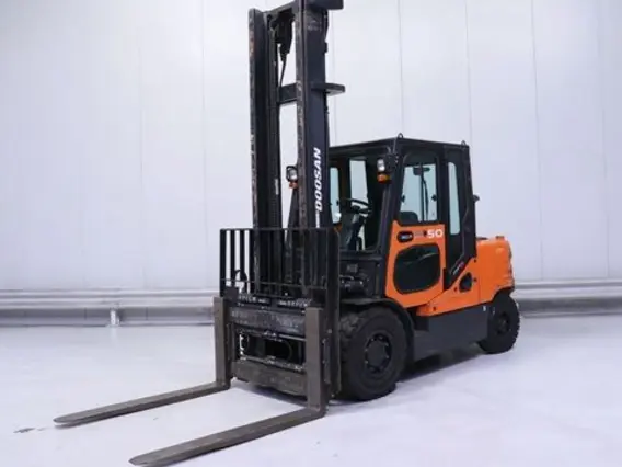 Вилочный погрузчик Daewoo D50SC  б/у