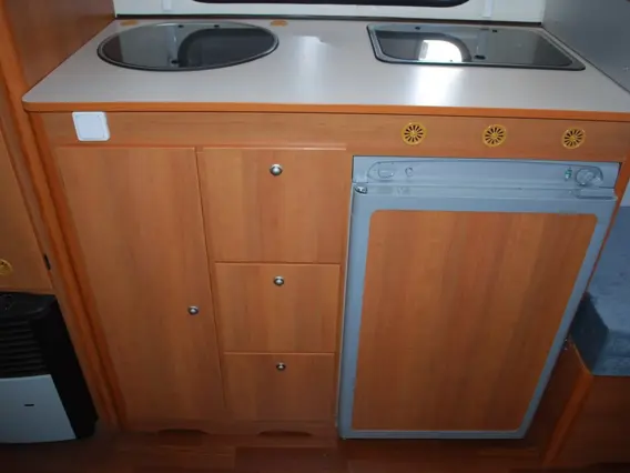 Жилой прицеп Niewiadow N sport 520 B i L 2011 года новый фото 8