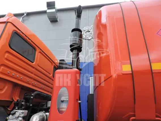 Автотопливозаправщик Камаз 65222 2022 года новый фото 13