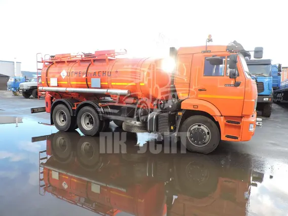 Автотопливозаправщик Hyundai R220 2022 года новый