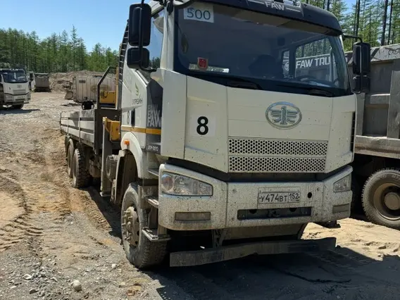 Самопогрузчик FAW J6P 2023 года б/у