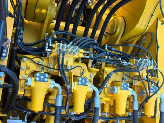 Экскаватор Komatsu PC2000-11R 2026 года новый фото 11