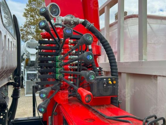 Бортовой грузовик ISUZU 700P 2025 года новый фото 14