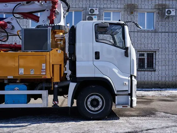 Бетононасос ISUZU Giga 2025 года новый фото 5