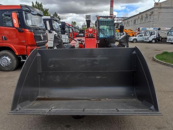 Телескопический погрузчик YUGONG TR4018 2026 года новый фото 2