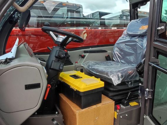 Телескопический погрузчик YUGONG TR4018 2026 года новый фото 4