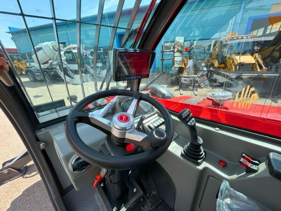 Телескопический погрузчик YUGONG TR4018 2026 года новый фото 17