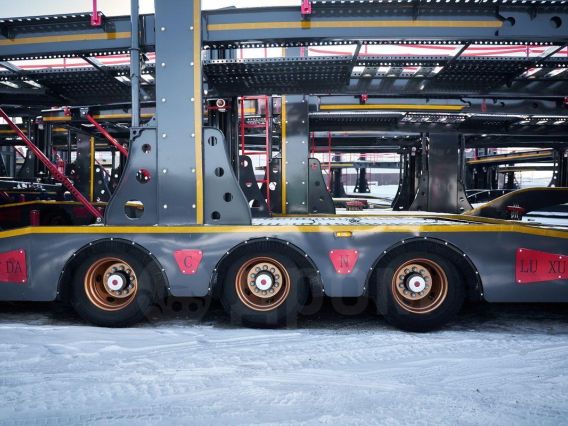 Полуприцеп-автовоз LUXUDA LZC9407BG 2024 года новый фото 4