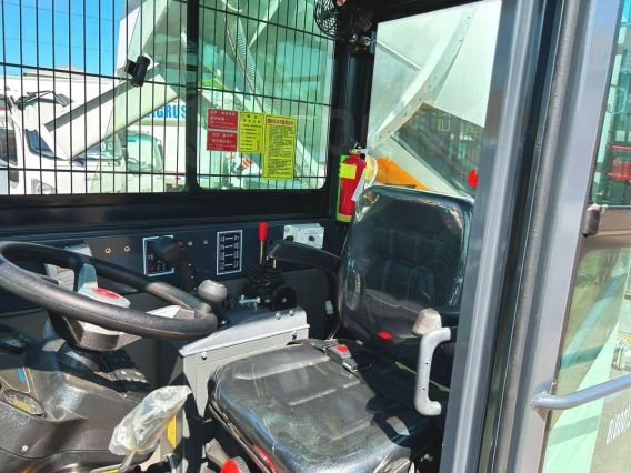 Бетоносмеситель Yugong SDM3000 2025 года новый фото 13