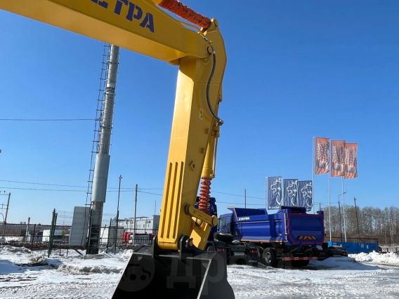 Экскаватор Четра Е330 2023 года новый фото 4