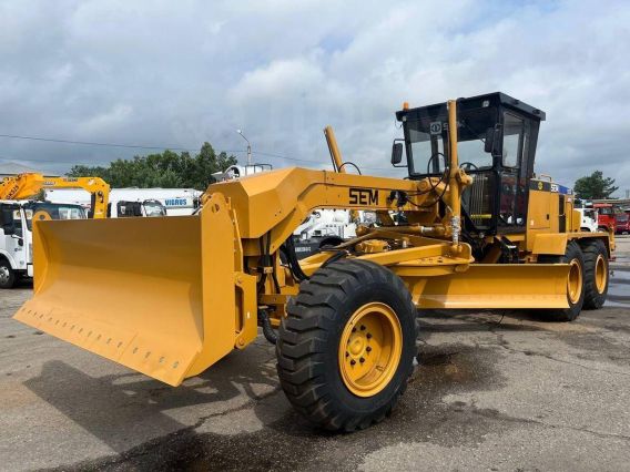 Грейдер SEM 922F AWD 2026 года новый фото 2