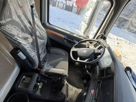 седельный тягач Shacman (Shaanxi) SX42584V324 2024 года новый фото 4