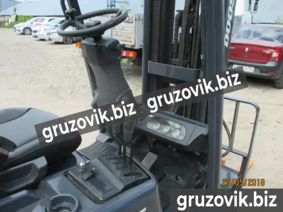 Вилочный погрузчик Doosan D15S 2008 года б/у фото 5